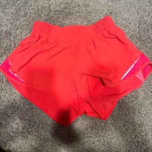 Lululemon Hotty Hot Short